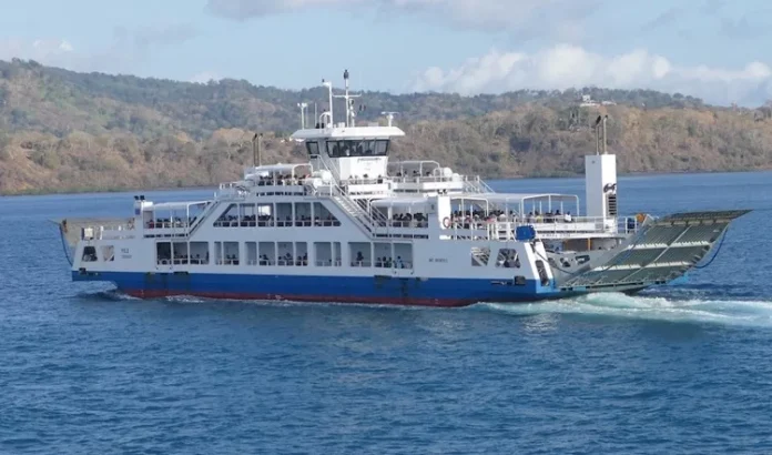 Mayotte, barge, Polé, DTM,
