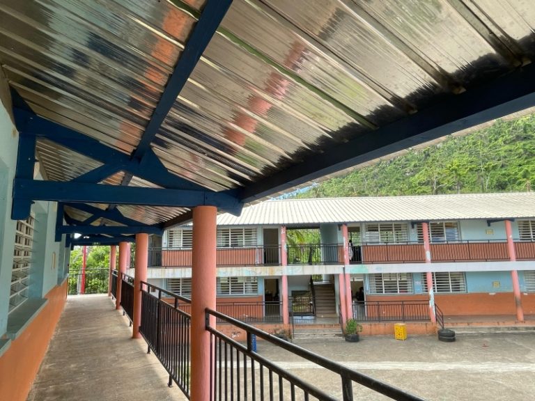 Mayotte, école, Chiconi, groupe scolaire,