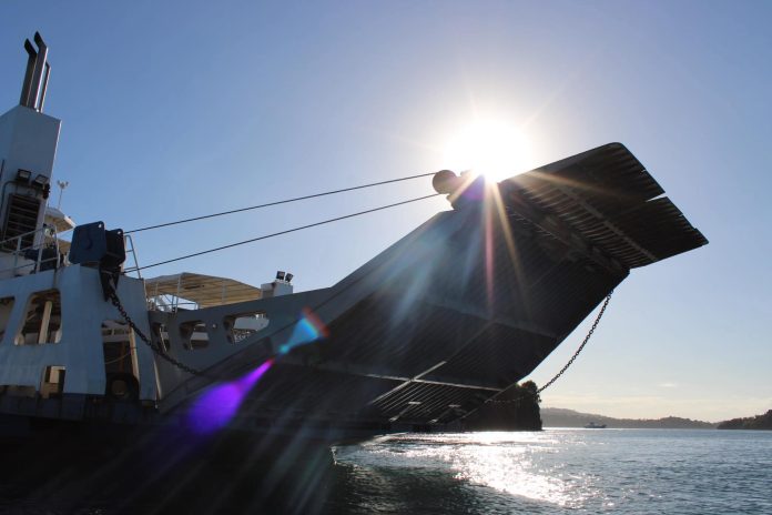 Mayotte, barge, STM, grève,