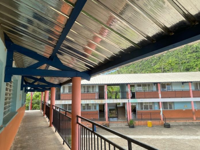Mayotte, école, Chiconi, groupe scolaire,